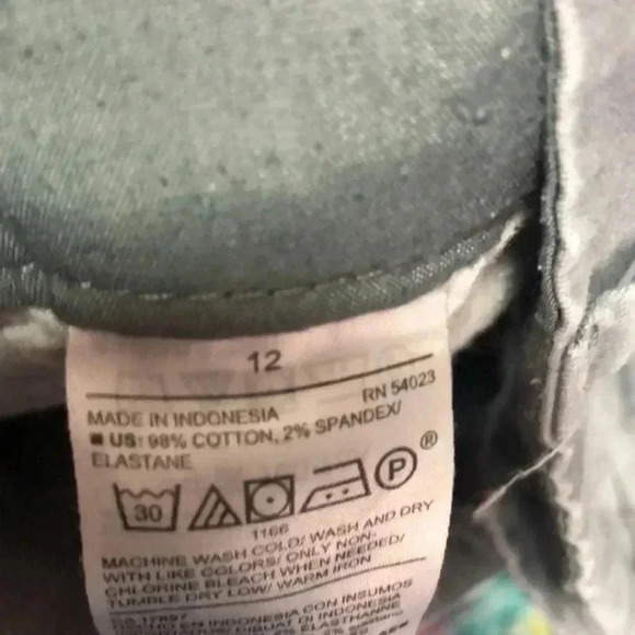 Old navy everyday short gray size 12 - Picture 4 of 6